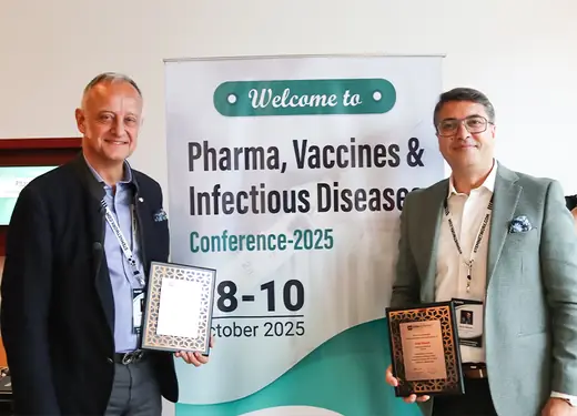 Award presented to a delegate - Pharma, Vaccines & Infectious Diseases Conference 2025