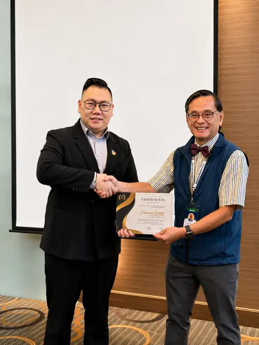 Award presented to a delegate - Public Health & Nursing Conference 2026